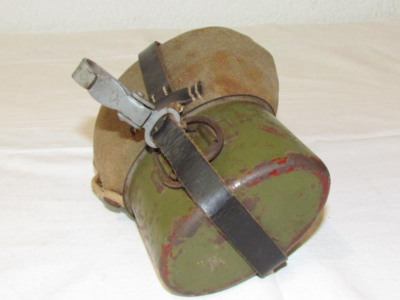 WH/SS Late War Canteen MN44