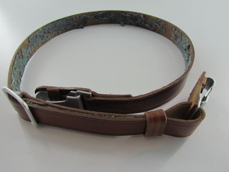 WH/SS officer brown shoulder strap