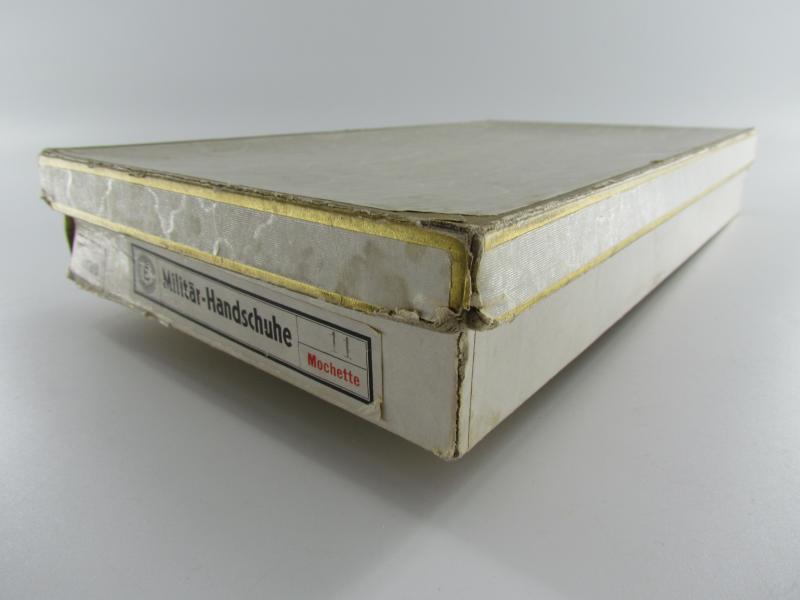 WH/SS Grey Officer Gloves in Box Mint