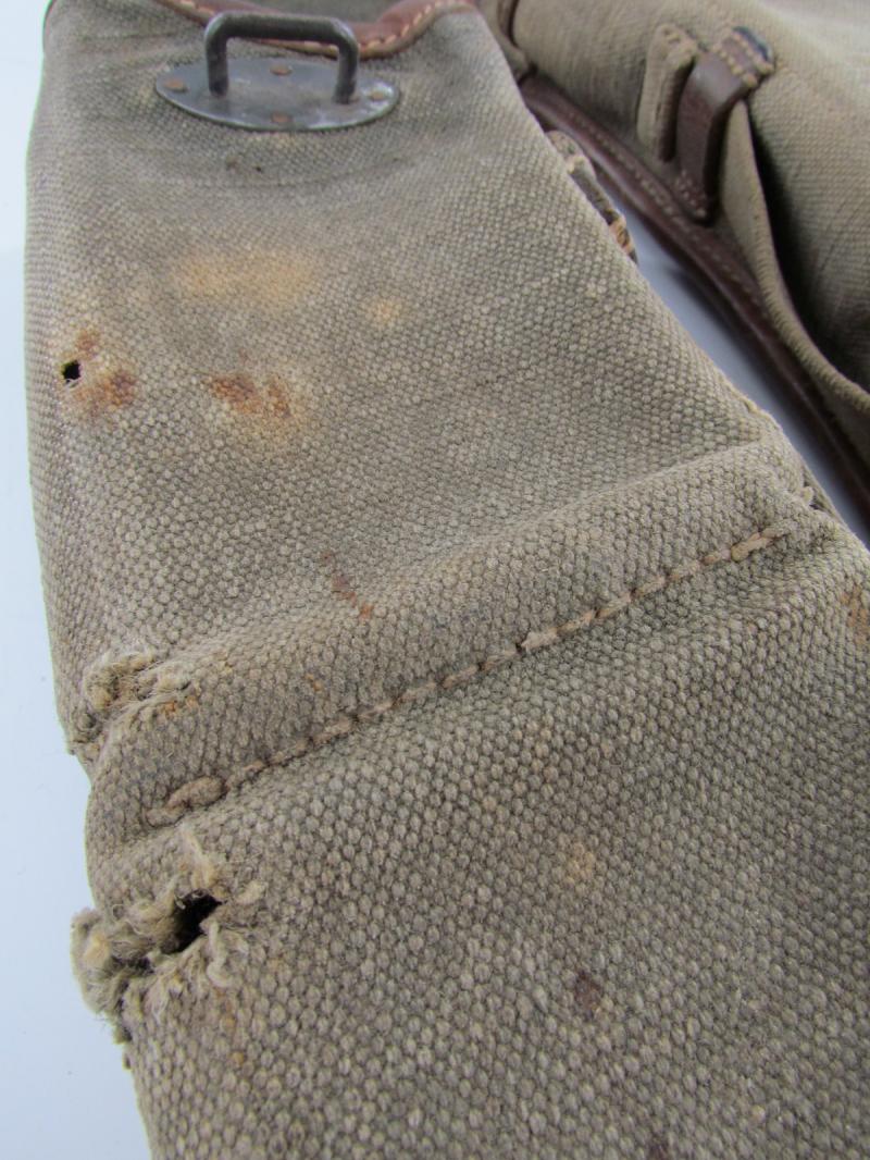 MG13 Magazine Pouches With Content