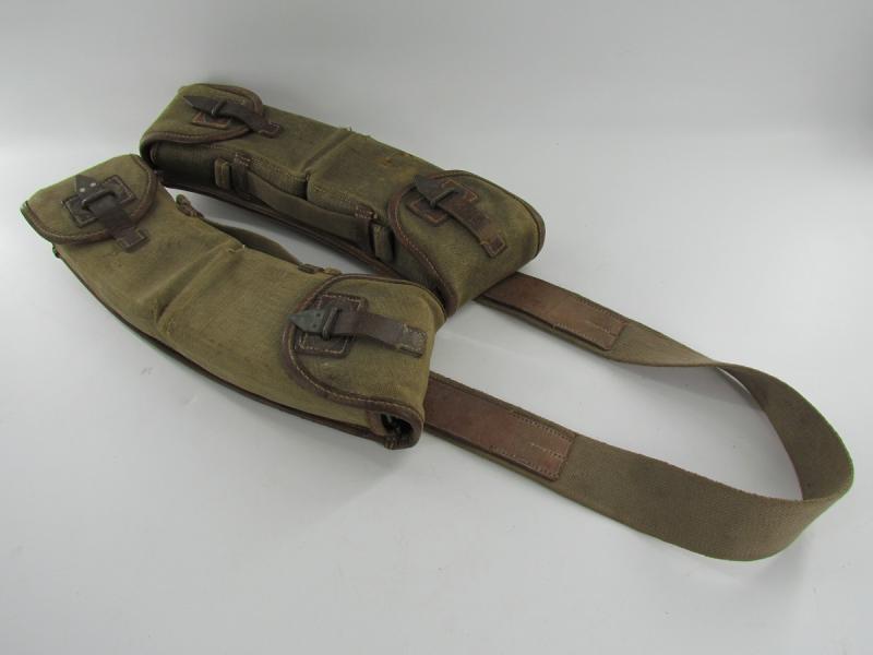 MG13 Magazine Pouches With Content