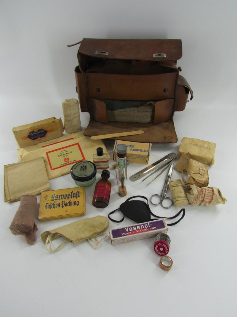 DRK Medical Pouch With Content