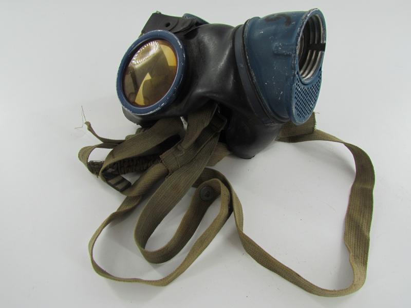 WH/SS Gasmaske Modell 38 Marked 1944