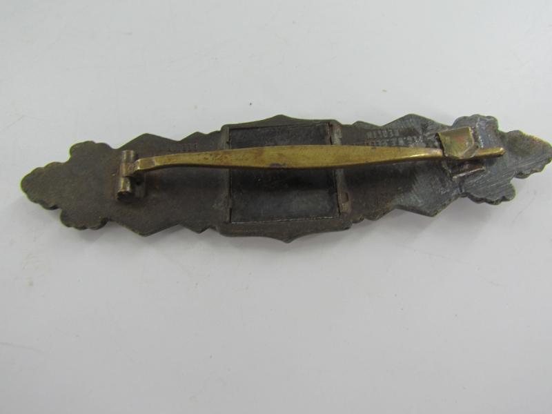Close Combat Clasp (Nahkampfspange) in Bronze Marked
