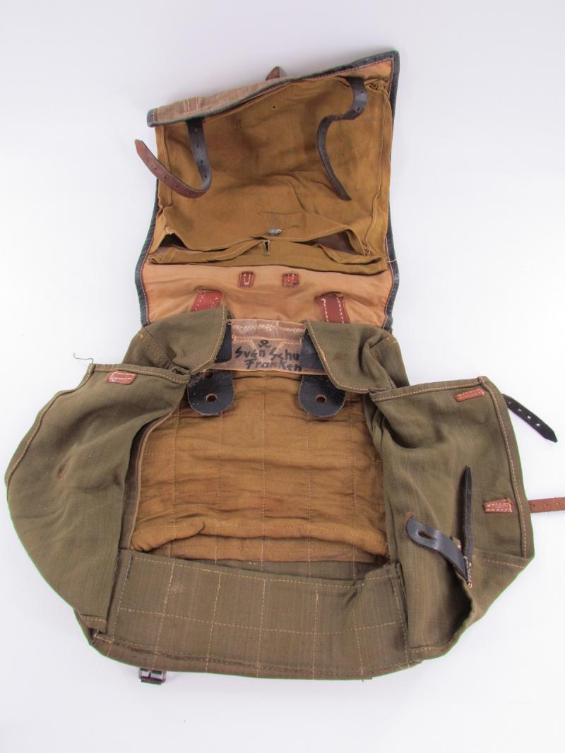 WH/SS Combat Y straps RB numbered With Tornister Both Named