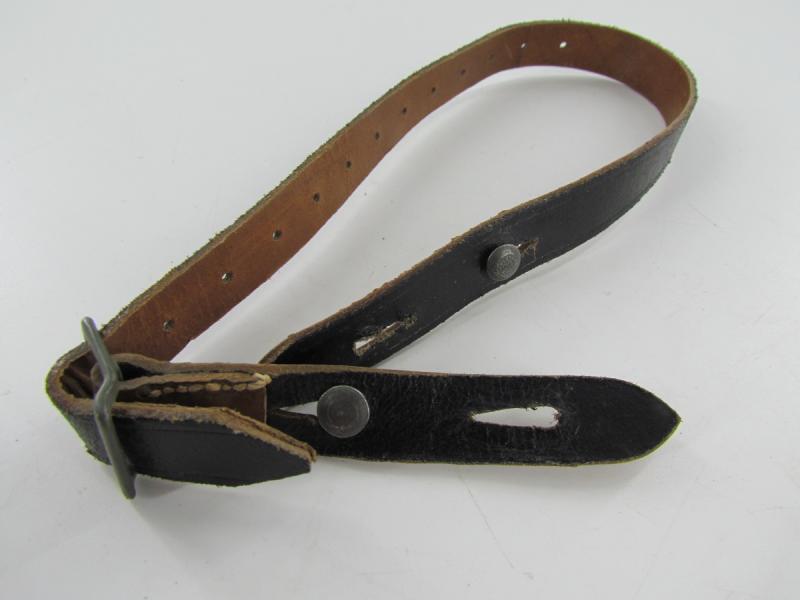 Unissued chinstrap marked RBNR. 0/0494/0008