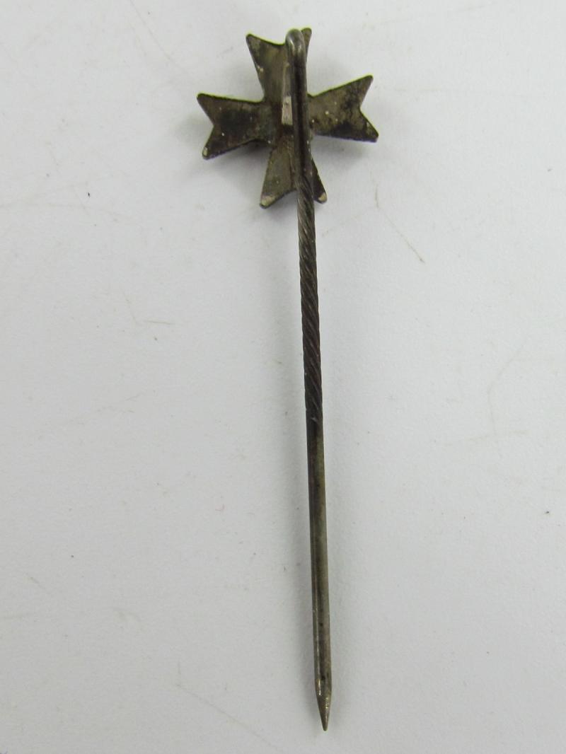 Kriegsverdienstkreuz/War Merit Cross 1 Class '15' Without Swords In Its Box With Miniature Version