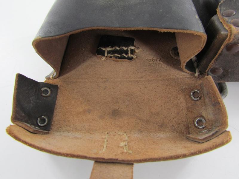 K43- G43 Ammunition Pouch marked BLA1944
