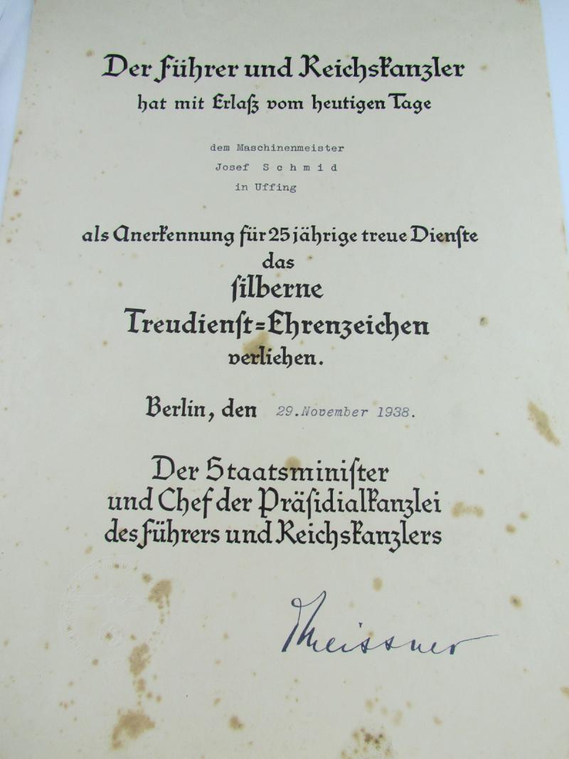 Cased 'Treudienst Ehrenzeichen 25' With Award Document And Honorary Certificate