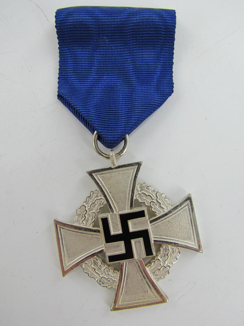 Cased 'Treudienst Ehrenzeichen 25' With Award Document And Honorary Certificate