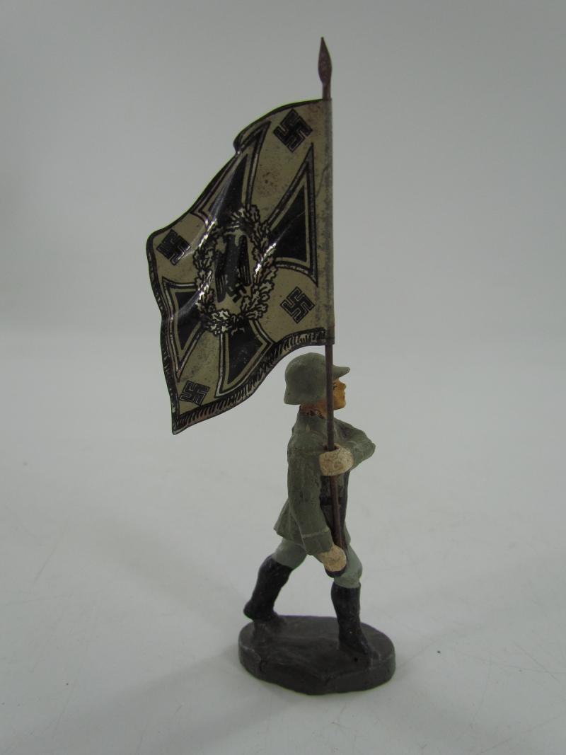 Lineol German Flag Bearer With Hausser Flag