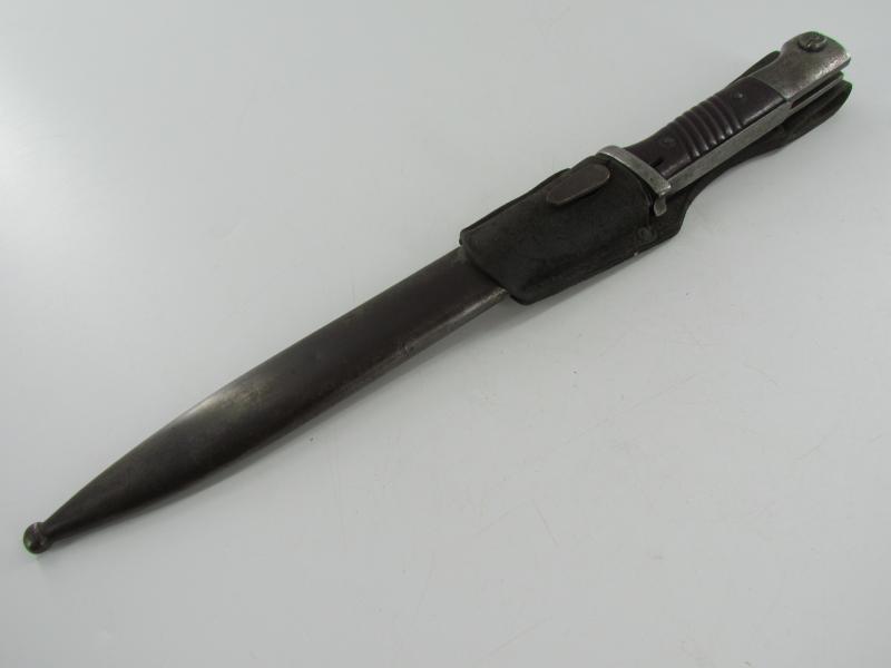 K98 Bayonet (Seitengewehr)SG 84/98...44crs... With Frog