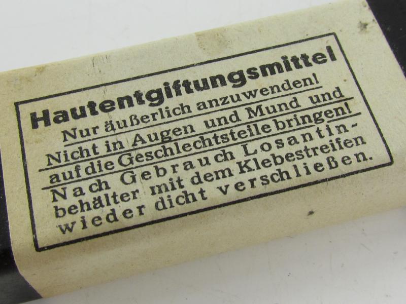 Bakelite 'Hautentgiftungsmittel' Box