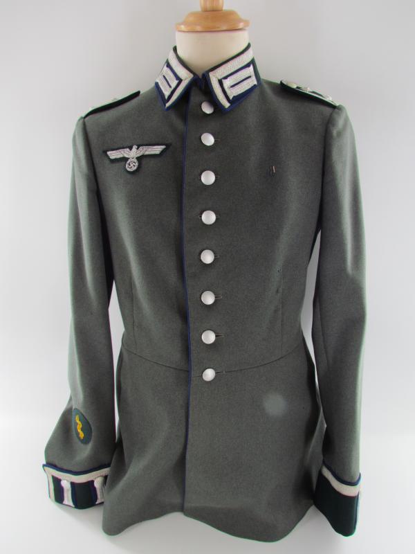 Wehrmacht -Heer Medical Waffenrock.....Top Condition