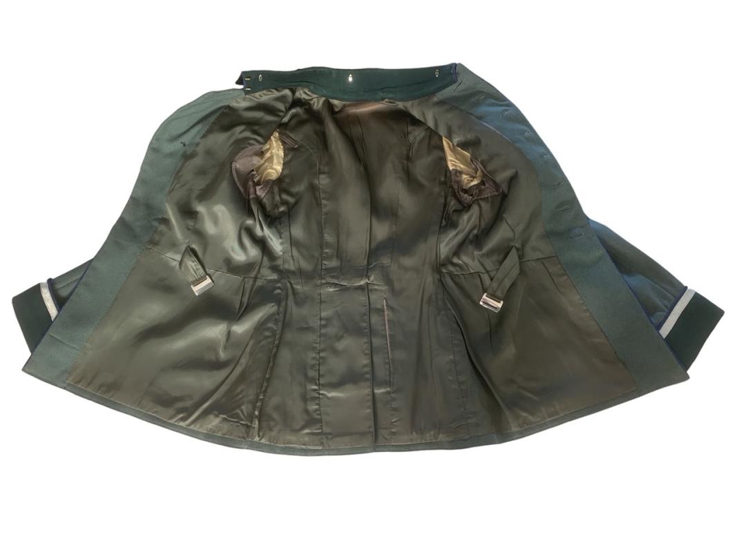 Wehrmacht -Heer Medical Waffenrock.....Top Condition