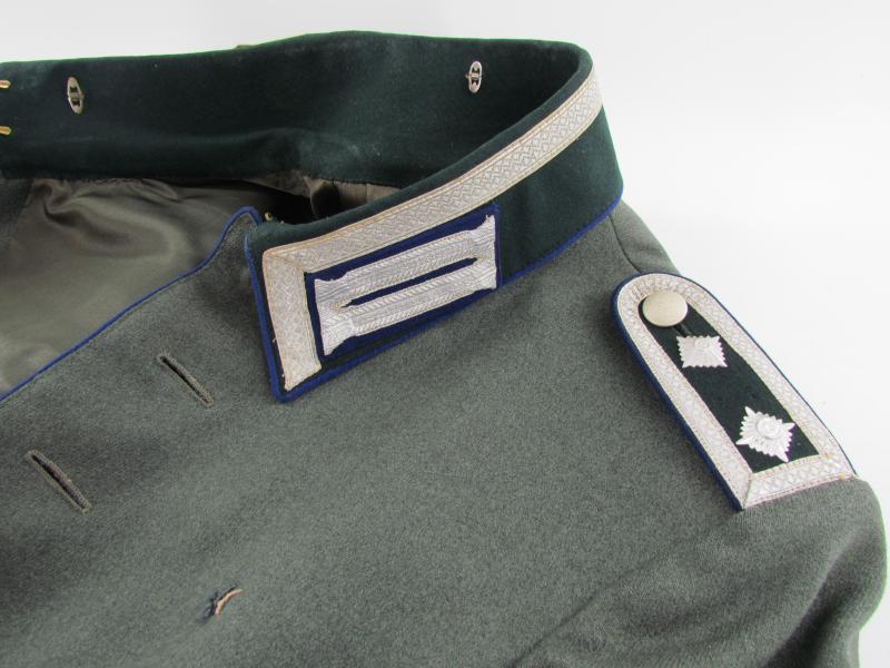 Wehrmacht -Heer Medical Waffenrock.....Top Condition