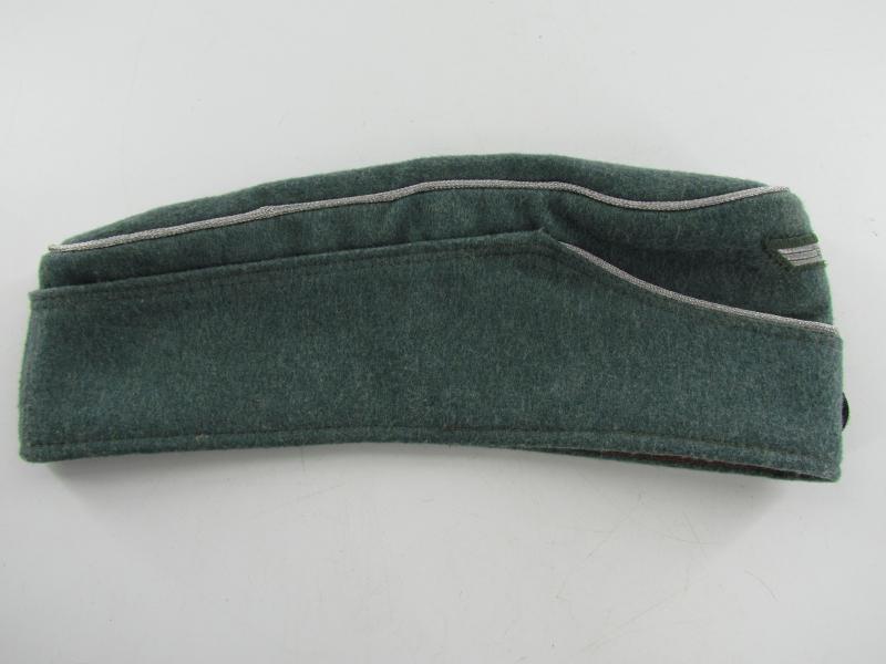 WH (Heer) Infantry Officer's Overseas Cap....Mint Condition