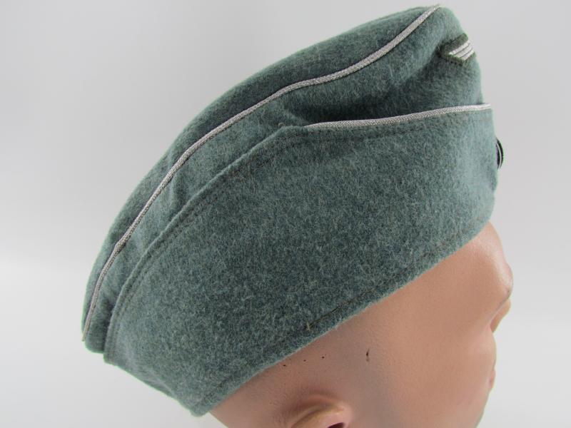 WH (Heer) Infantry Officer's Overseas Cap....Mint Condition