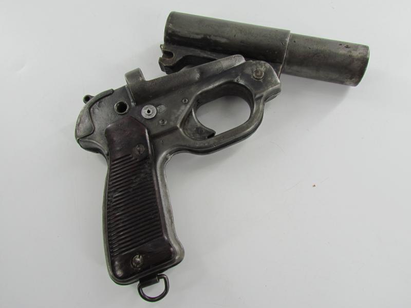LP42 Flare gun steel maker marked