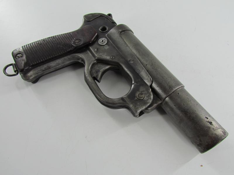 LP42 Flare gun steel maker marked