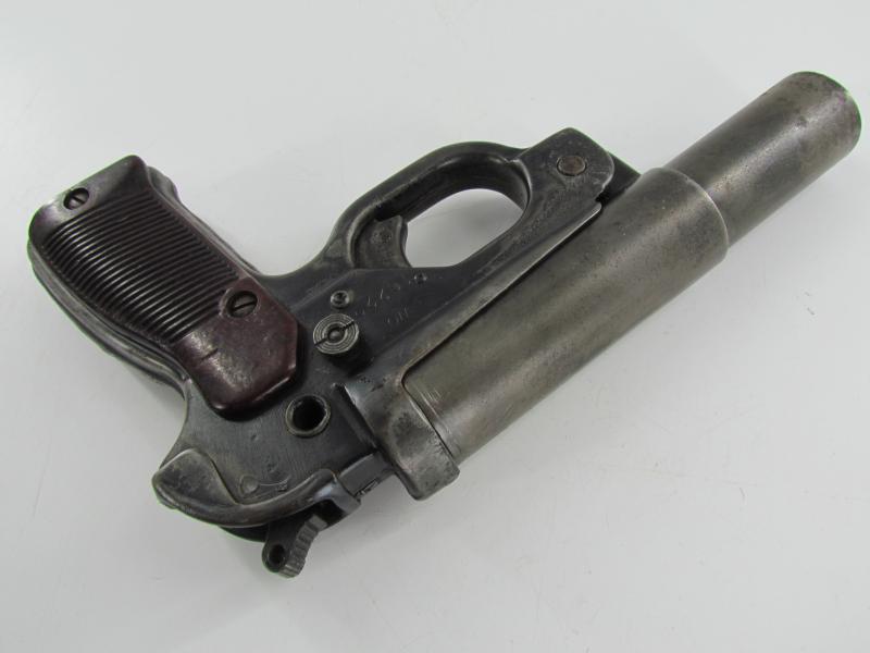 LP42 Flare gun steel maker marked