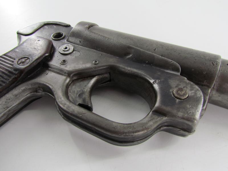 LP42 Flare gun steel maker marked