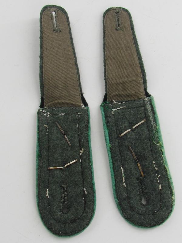 Wehrmacht M36 Gebirgsjäger Shoulder Boards for ‘OberFeldwebel’
