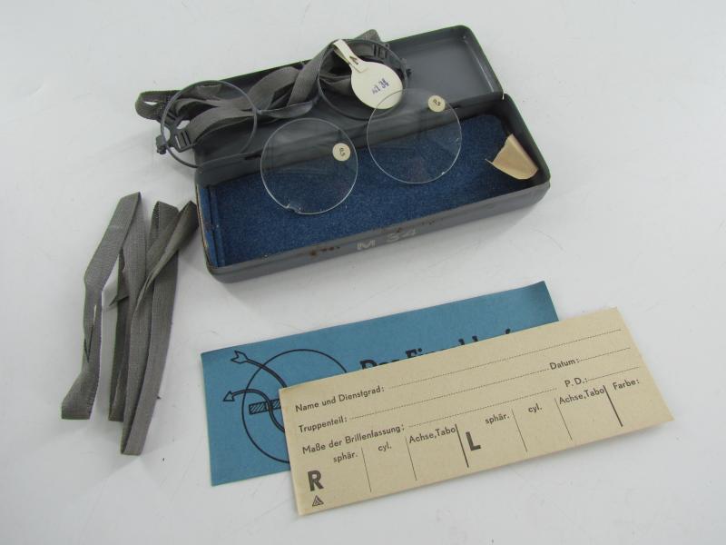 Wh/SS Maskenbrille in Original Case