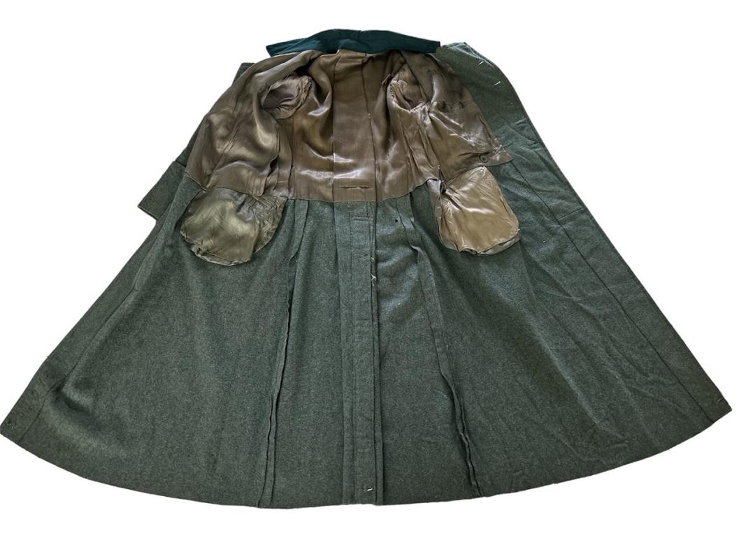 Wehrmacht (Heer) Artillery Officer's Greatcoat with Insignia