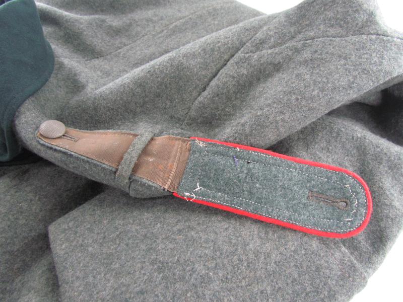 Wehrmacht (Heer) Artillery Officer's Greatcoat with Insignia