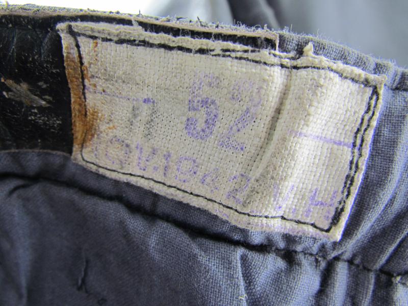 Kriegsmarine/U-boot Protective Black Leather Jacket and Trousers and Südwester