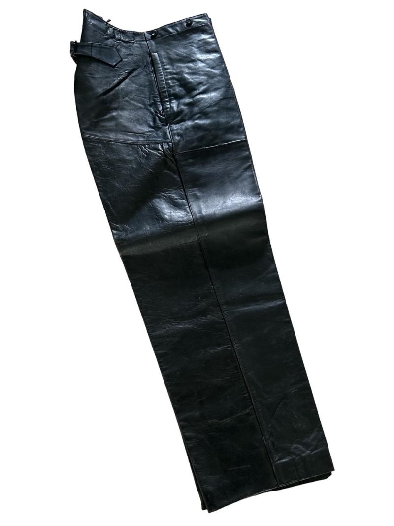 Kriegsmarine/U-boot Protective Black Leather Jacket and Trousers and Südwester