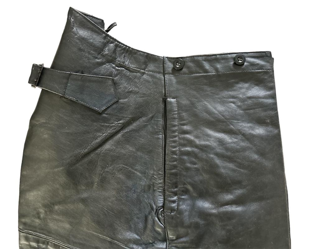 Kriegsmarine/U-boot Protective Black Leather Jacket and Trousers and Südwester