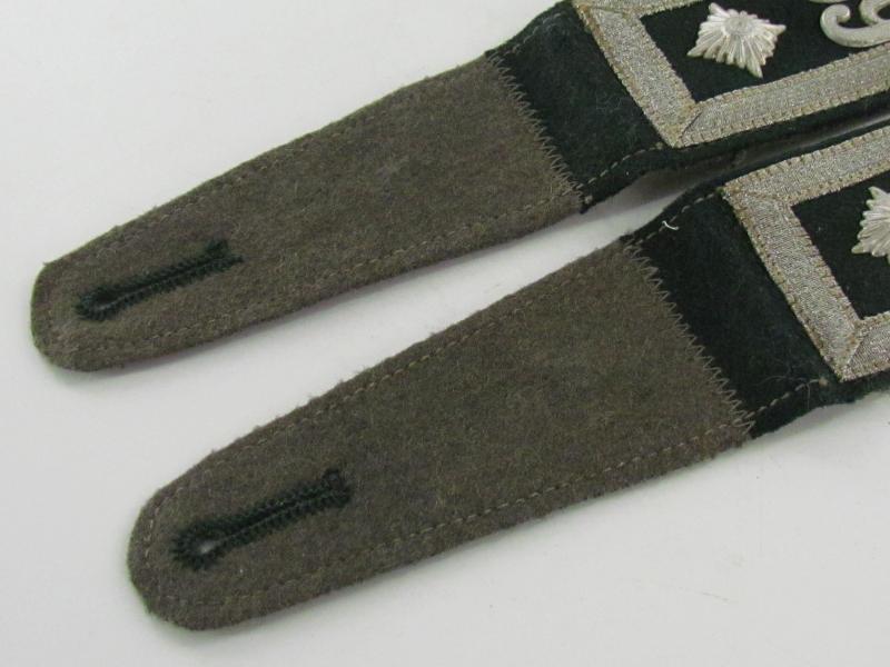 Wehrmacht Gebirgsjäger Regiment 99 M34 NCO Shoulder Boards