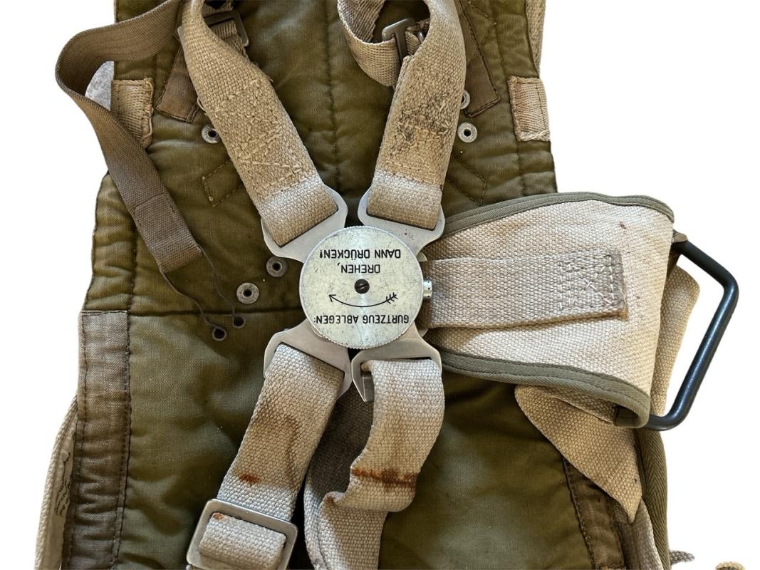 German LW Seat Type Parachute