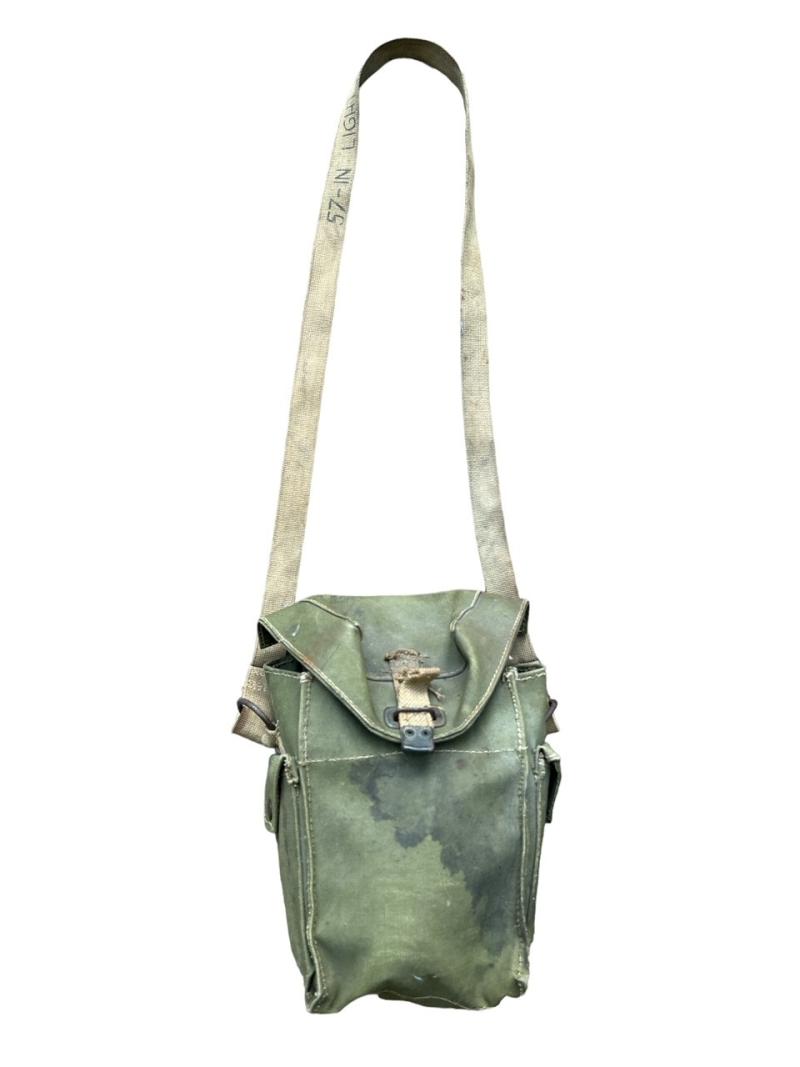 British WWII Leightweight Gas mask Set