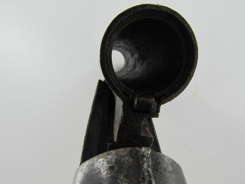 LP42 Flare Gun in heavily used condition......For Parts ?