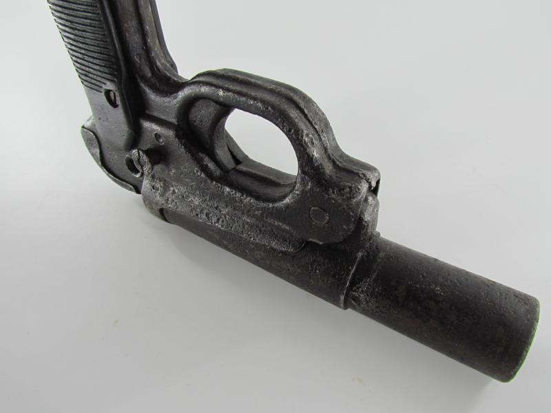 LP42 Flare Gun in heavily used condition......For Parts ?