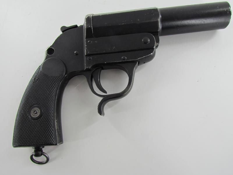 LP34 Aluminum flare gun marked AC40