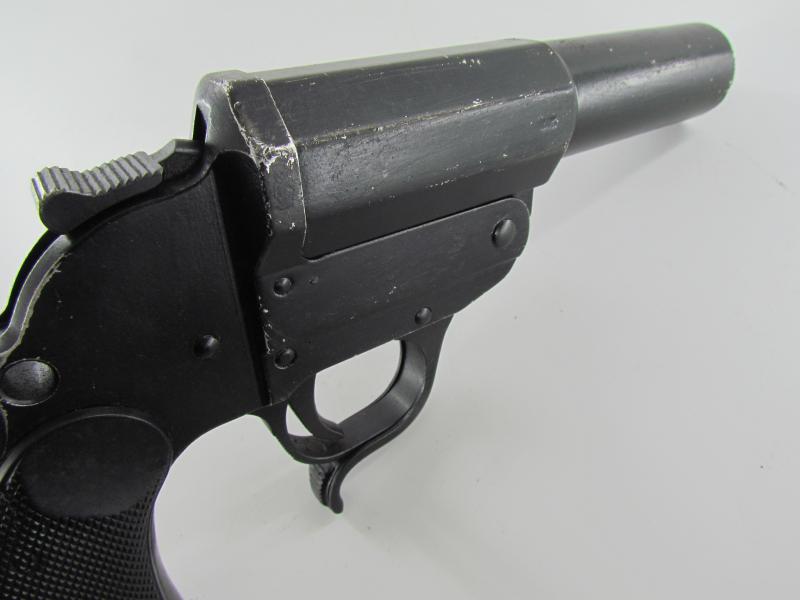 LP34 Aluminum flare gun marked AC40