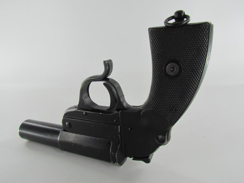 LP34 Aluminum flare gun marked AC40