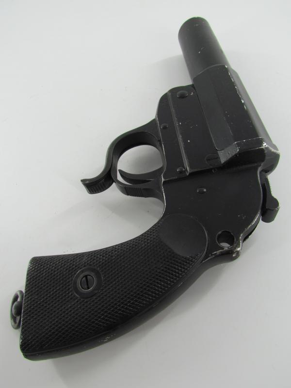 LP34 Aluminum flare gun marked AC40