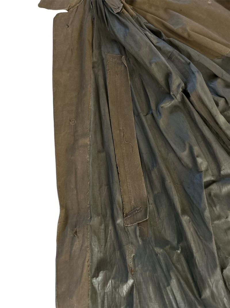 Regenumhang Hitlerjugend (Cape rain Hitler Youth)