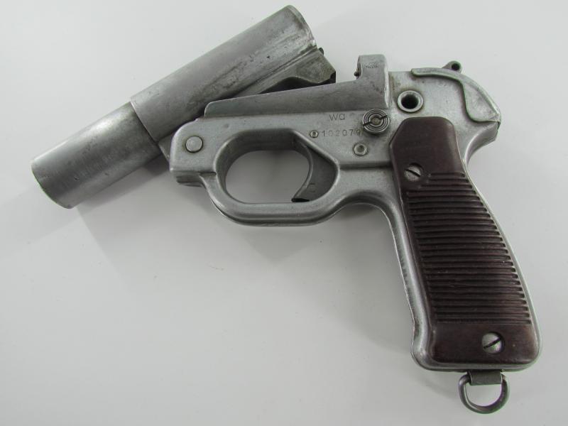 LP42 Flare gun steel maker marked Wa