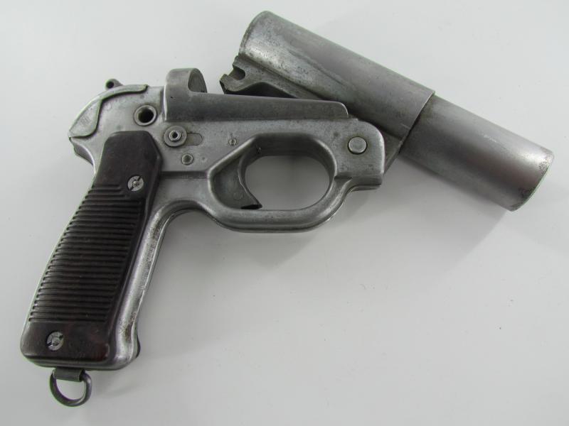 LP42 Flare gun steel maker marked Wa