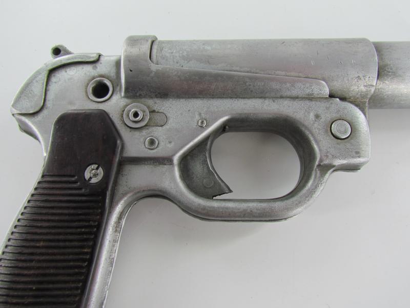 LP42 Flare gun steel maker marked Wa