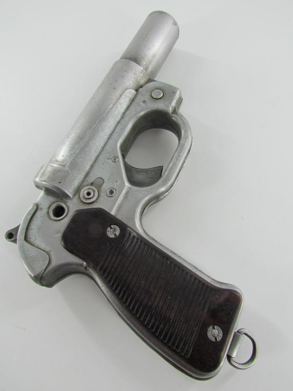 LP42 Flare gun steel maker marked Wa