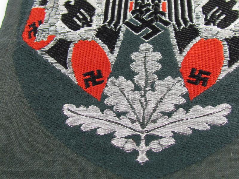 Wehrmacht ( Heer ) Artillery Standard Bearer's Sleeve Insignia
