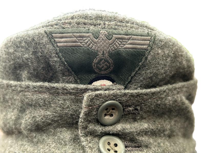 M43 Army (Heer) EM/NCO Field Cap ‘Einheitsfeldmütze’ with RBNr.