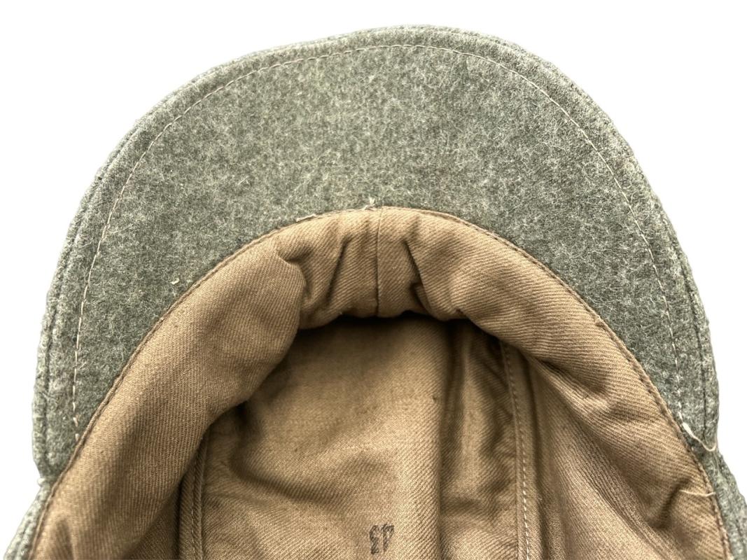 M43 Army (Heer) EM/NCO Field Cap ‘Einheitsfeldmütze’ with RBNr.